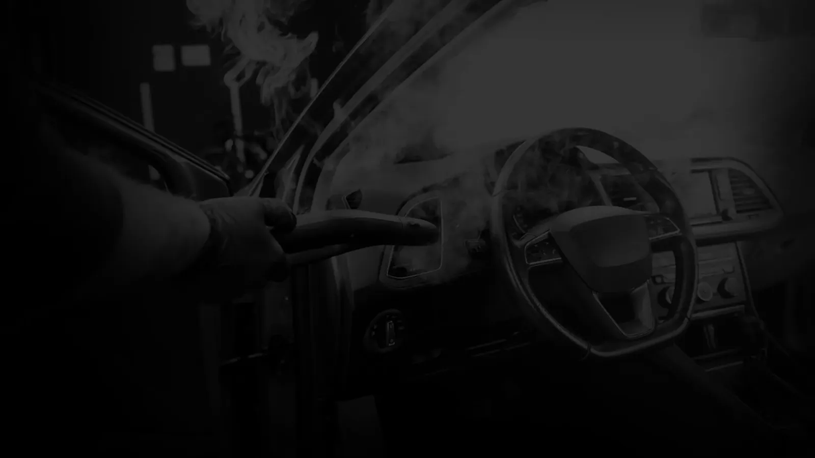 Nettoyage de voiture à domicile près de Nîmes dans le Gard 