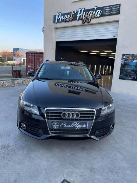 Lustrage Audi près de Collias 