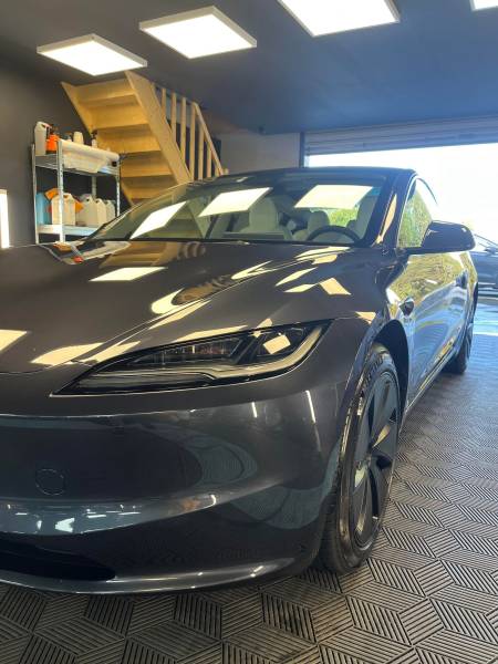 Lavage de voiture près de Arles 