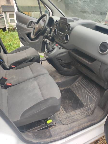 shampoing des sièges près de Redessan 