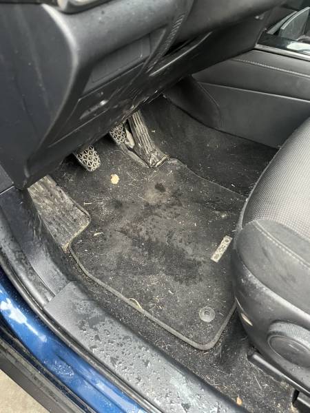 Lavage de voiture à domicile près de Nîmes 