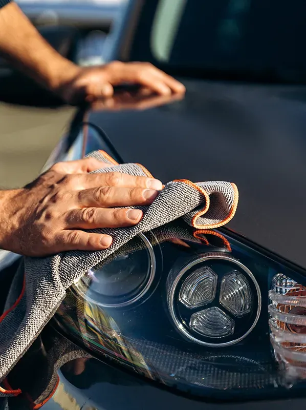 Nettoyage exterieur Voiture à Domicile  Simple - A Nimes et alentours
