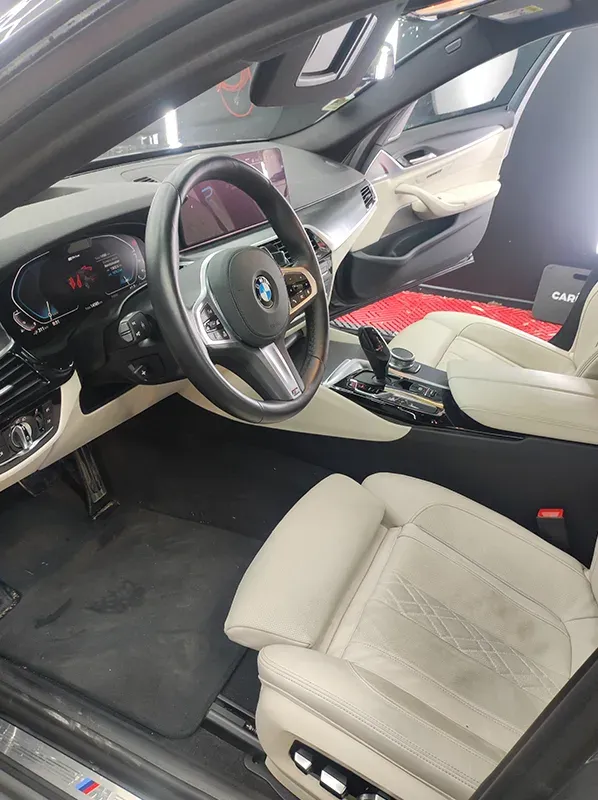 Lavage intérieur et remise en état à neuf du véhicule sur rendez-vous « à votre domicile ou sur votre lieu de travail » près de Nimes